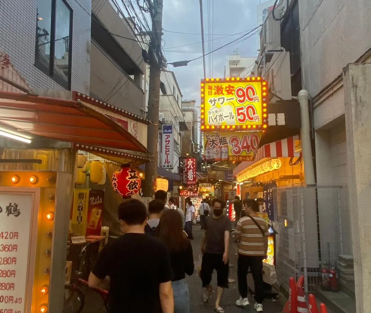 Villa New Open 天神橋筋六丁目駅徒歩1分 バーカウンター付き一軒家 天満居酒屋街徒歩3分 梅田 難波10分 Osaka Japón